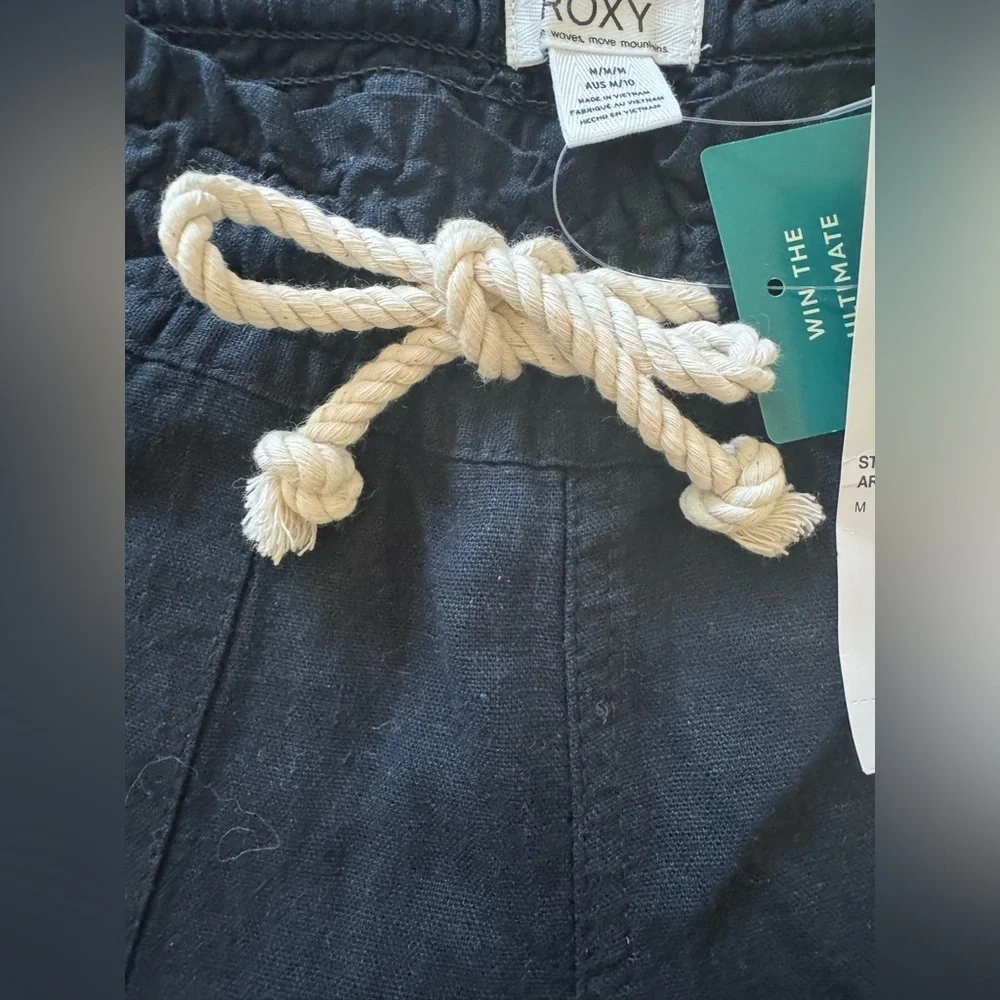 Roxy comfortable oceanside